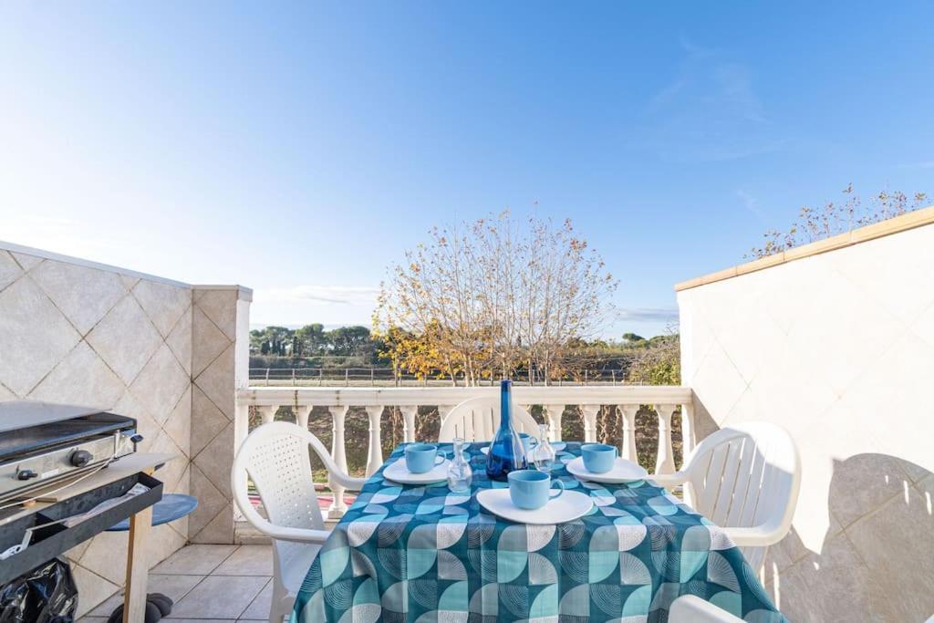 A16-Casa Con Barbacoa En La Playa Empuriabrava Exterior foto